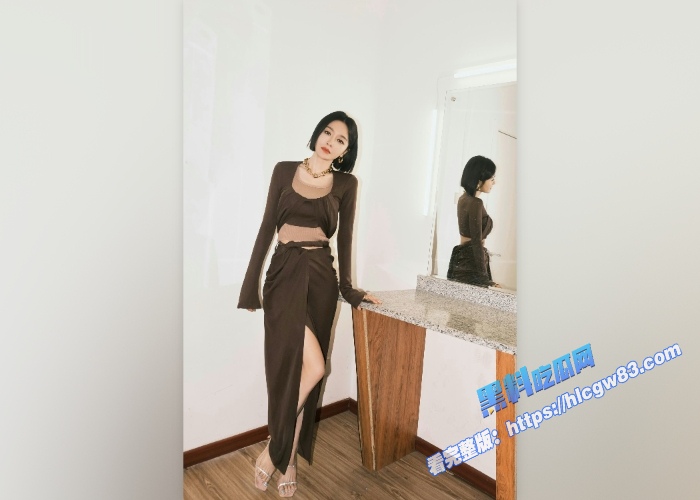 AI明星换脸秦岚优雅古装美人1 AI明星换脸秦岚优雅古装美人1