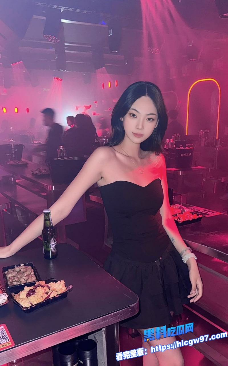 抖音风PMV完美人妻混剪S017极品音乐老师诗恩恩下海首创1 抖音风PMV完美人妻混剪S017极品音乐老师诗恩恩下海首创1