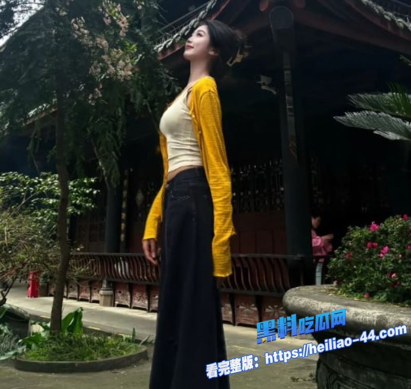 超级漂亮大二艺术生二线小演员约出来就开干现在的女大学生这么容易约吗1 超级漂亮大二艺术生二线小演员约出来就开干现在的女大学生这么容易约吗1