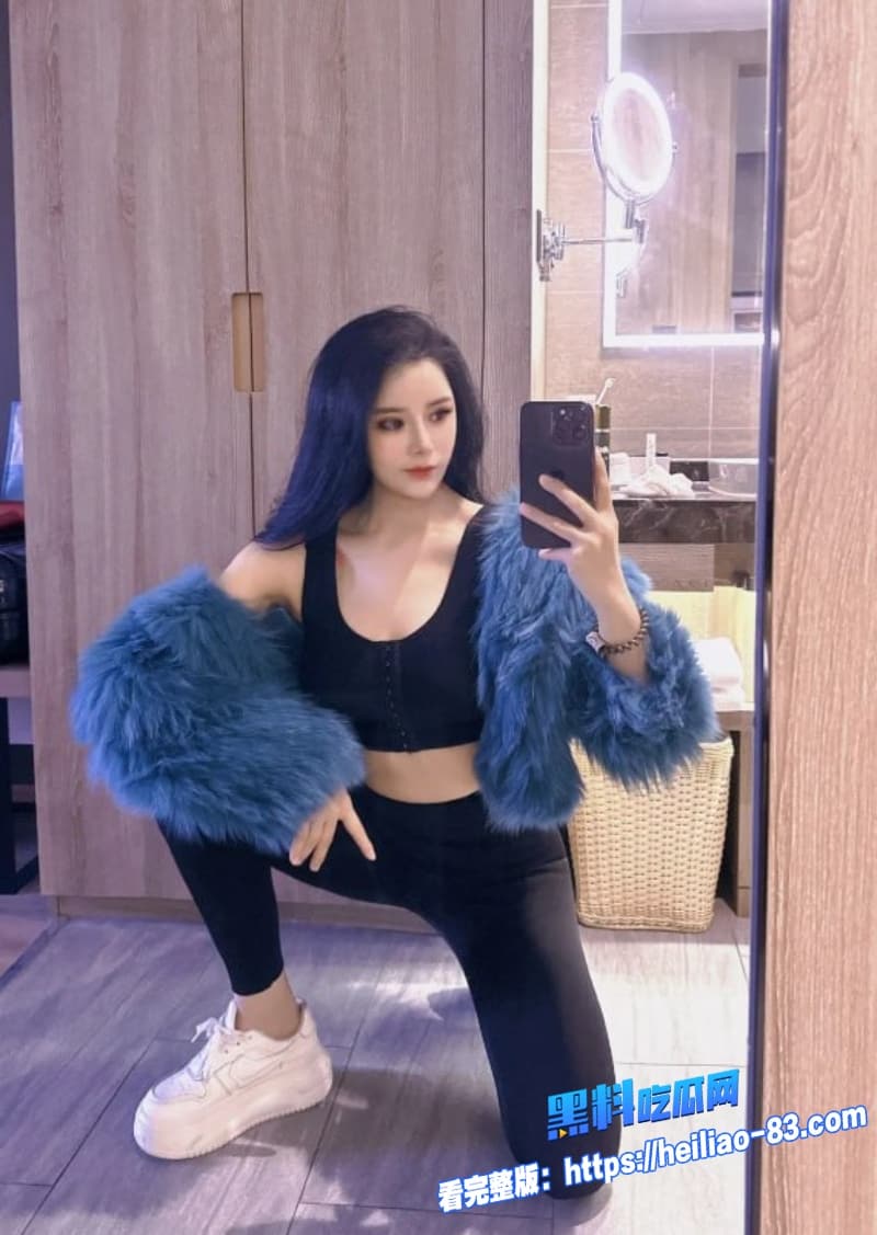 天花板级骚熟女偷情隔壁大哥撕开黑丝后入猛干到腿软2