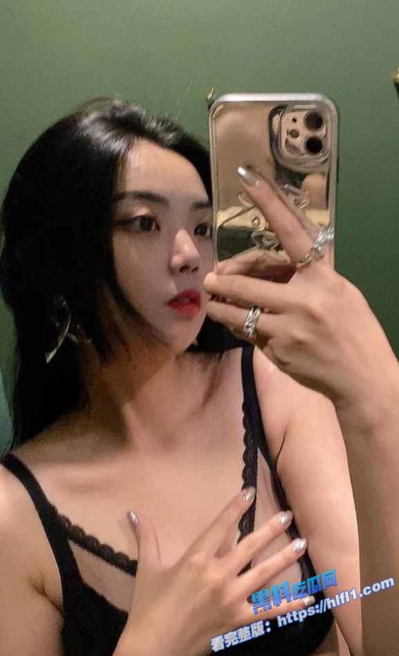 新疆C奶 孙佳佳 情人节前夕与炮友开房 炫耀发照给异地男友 男友怒曝光骚货视频！1