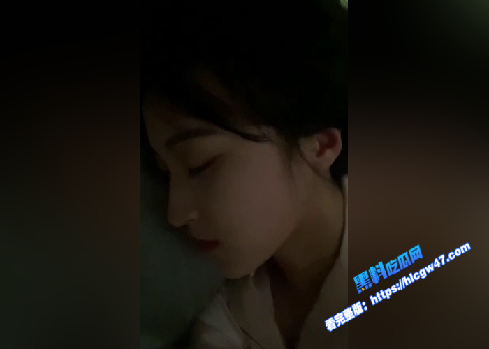 可爱乖巧女大学生 超高神仙颜值 喜欢吃鸡和后入 极品蜜桃臀被狠狠的插入爆操13 可爱乖巧女大学生 超高神仙颜值 喜欢吃鸡和后入 极品蜜桃臀被狠狠的插入爆操13