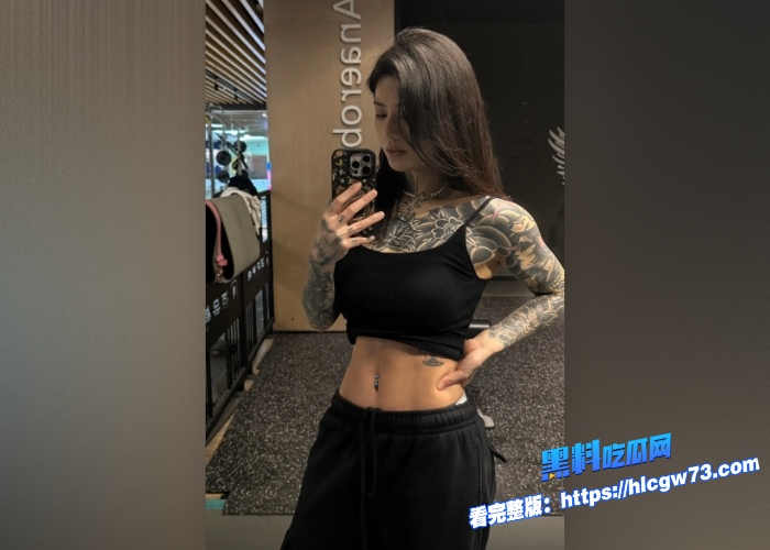 抖音20W颜值纹身网红刺青阿诗被榜一大哥后入爆操视频曝光这颜值这纹身太带感了绝对的反差婊 图3 抖音20W颜值纹身网红刺青阿诗被榜一大哥后入爆操视频曝光这颜值这纹身太带感了绝对的反差婊 图3