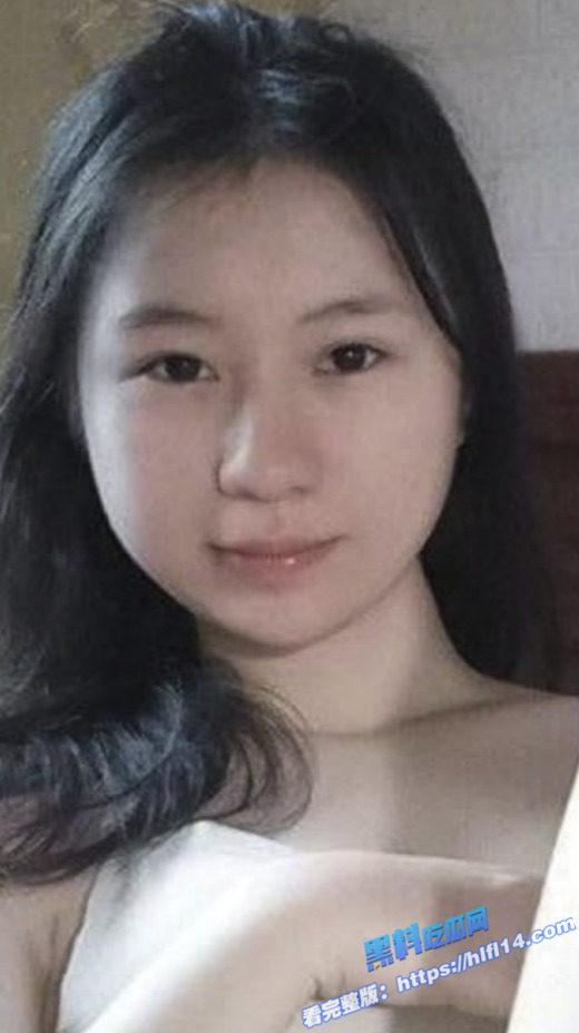 萝莉学妹和朋友自慰视频流出 极品粉嫩小穴扣逼给朋友看 嫩嫩的样子就想来一炮！1