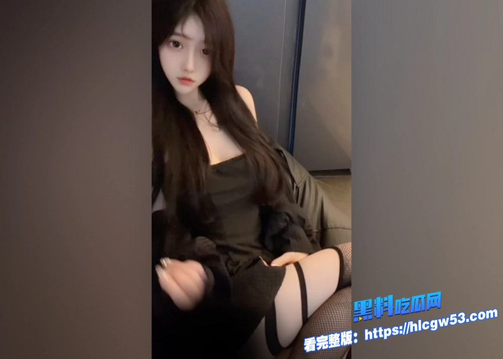 90w抖音网红困困羊与榜一线下性爱流出玲珑娇躯遭无情大屌爆操 6 90w抖音网红困困羊与榜一线下性爱流出玲珑娇躯遭无情大屌爆操 6