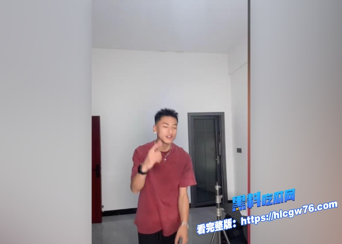 抖音摄影网红羞涩的潇线下约炮女粉丝自拍性爱视频曝光摄影好啊摄影得学小伙身材不错8