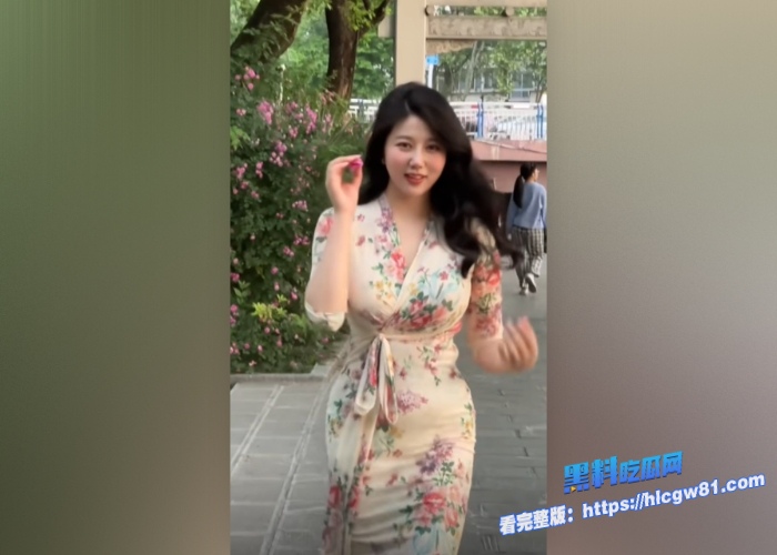 真实母子乱伦爸爸临时公司加班家中只有我和妈妈这么好的机会怎么能放过直接把妈妈操他失禁水都流了一地 图1 真实母子乱伦爸爸临时公司加班家中只有我和妈妈这么好的机会怎么能放过直接把妈妈操他失禁水都流了一地 图1