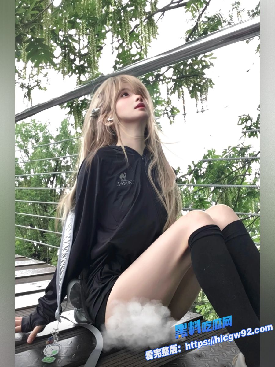 户外露出大神冯珊珊和短发闺蜜 4 户外露出大神冯珊珊和短发闺蜜 4