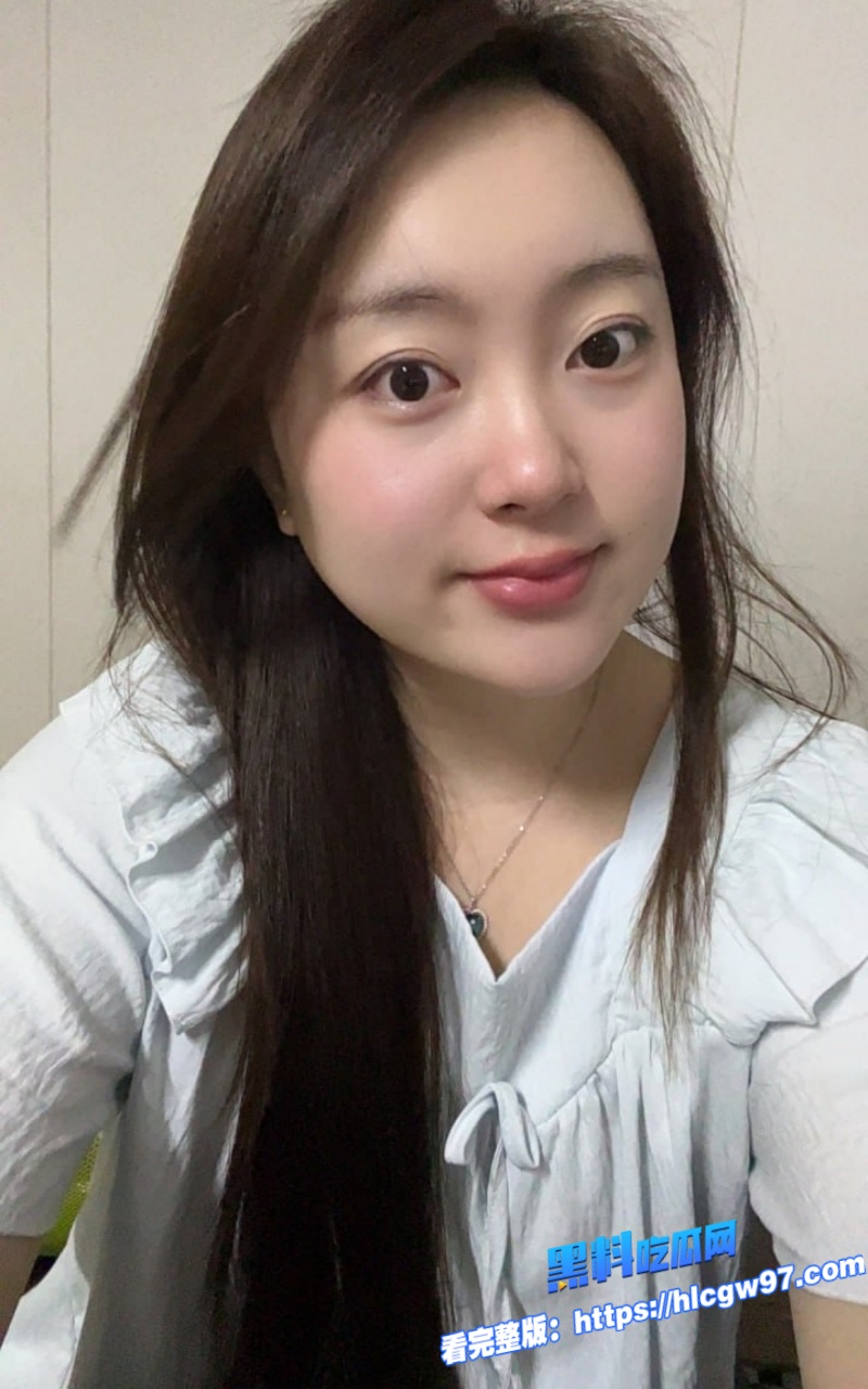 极品反差婊张鑫不雅视频炸裂外泄1 极品反差婊张鑫不雅视频炸裂外泄1