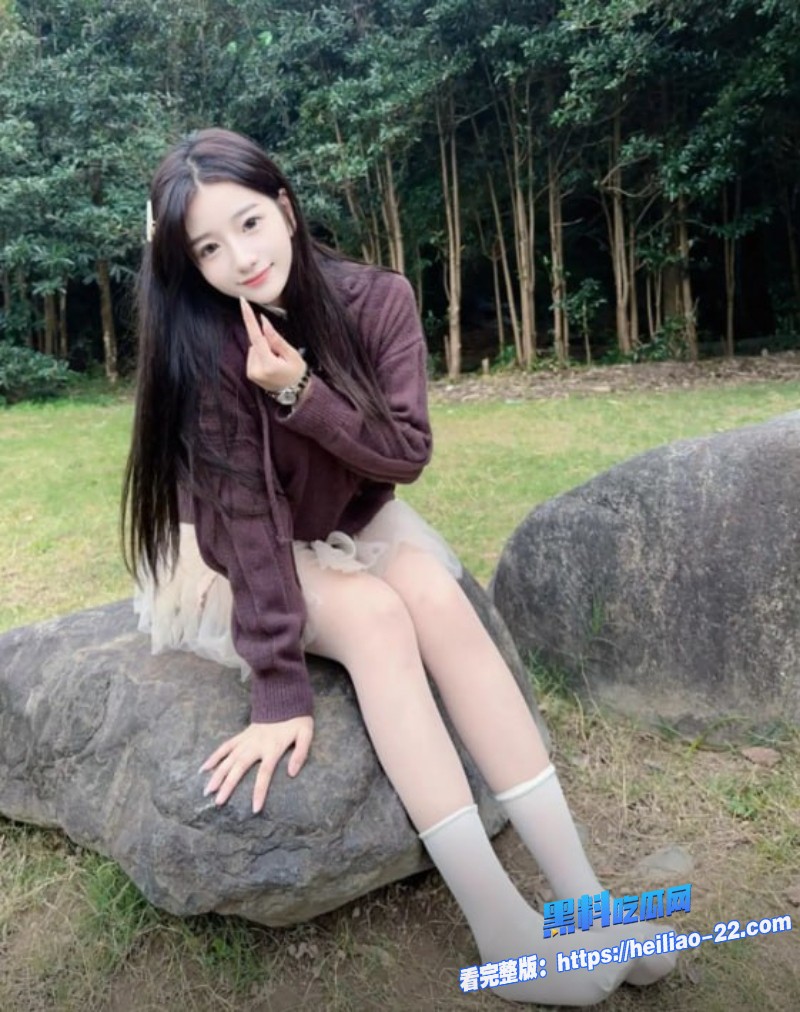 S型曲线极品女神和男友的私密直播视频意外流出戴眼镜的清纯妹子瞬间变骚浪尤物 6 S型曲线极品女神和男友的私密直播视频意外流出戴眼镜的清纯妹子瞬间变骚浪尤物 6