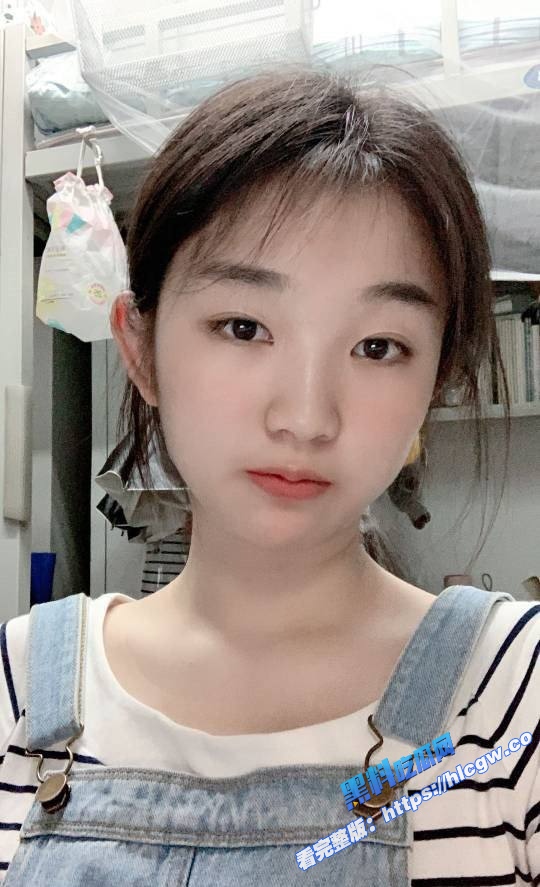 表面是乖乖女1