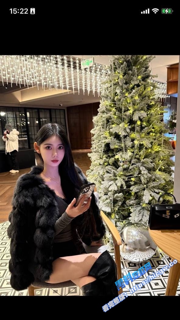 中国传媒大学校花 抖音美少女 堕落成为外围女 大量不雅视频流出！6