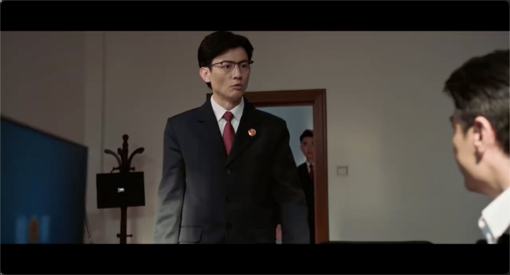 以法之名第6集-主演:张译、蒋欣、李光洁2.jpg 以法之名第6集-主演:张译、蒋欣、李光洁2.jpg
