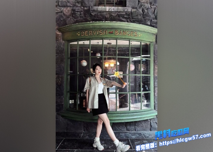 高颜值学生妹 化身精神小妹  大尺度自拍和金主做爱视频被曝光 主动乘骑榨精 被后入爆操骚逼 10
