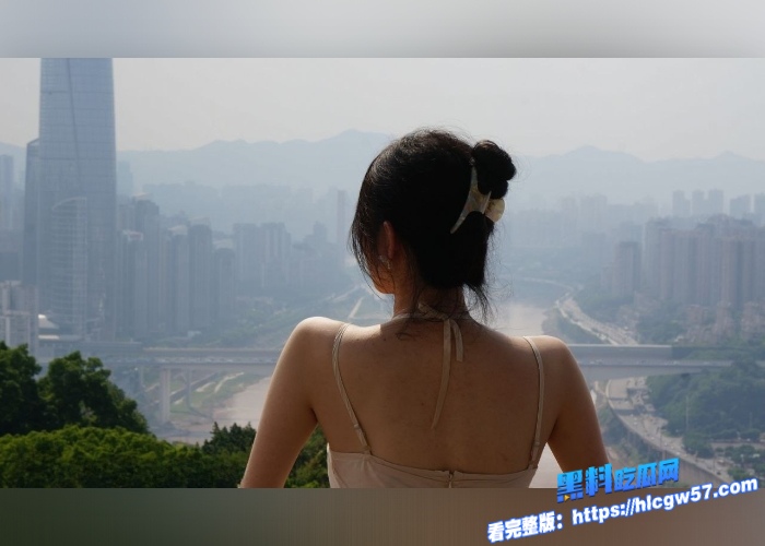 高颜值学生妹 化身精神小妹  大尺度自拍和金主做爱视频被曝光 主动乘骑榨精 被后入爆操骚逼 8