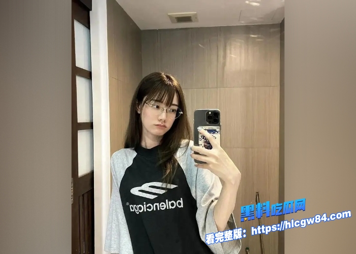 黑料解说宫下玲奈经常来我家蹭漫画的青梅竹马终于处男毕业的我直到三盒避孕套用完都还在疯狂抽插3 黑料解说宫下玲奈经常来我家蹭漫画的青梅竹马终于处男毕业的我直到三盒避孕套用完都还在疯狂抽插3