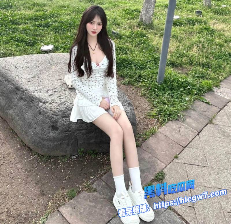 高颜值美女偷情炮友视频主动骑乘狂扭被操嗷嗷叫吞精求欢全程高能6