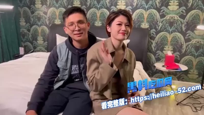 完美露脸少妇来袭绿帽老公满足不了骚老婆直接摇人组团群P好逼就是要大家一起操 10