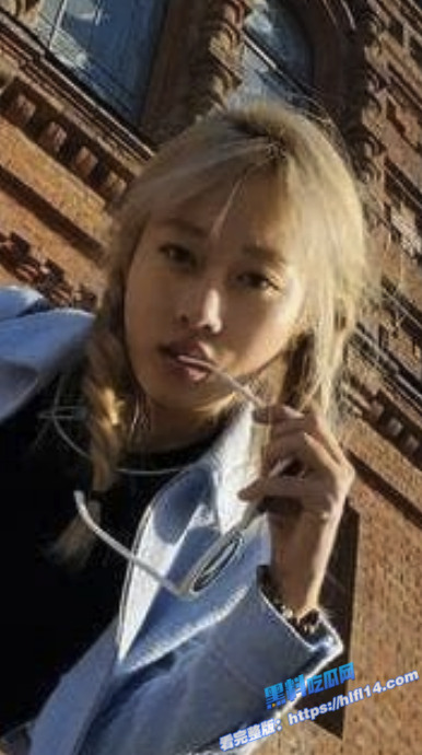 顶级富二代小妹妹 个人私密视频曝光 兔子情趣装加持 深喉口爆技术层出不穷！2