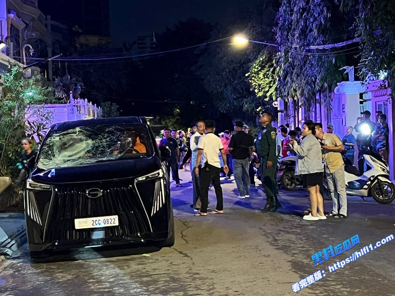 金边一公寓发生坠楼事件，年轻女子当场身亡​01