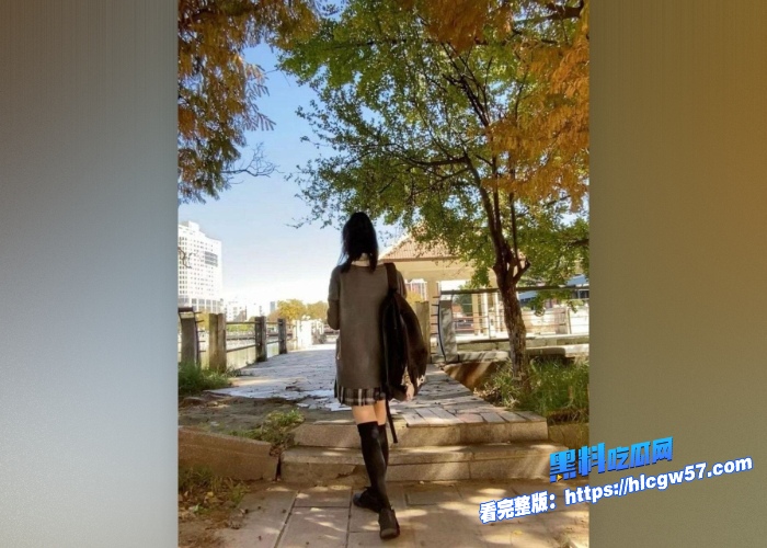 某学院颜值女大学生吕佳慧 不雅视频流出被金主爸爸包养成小母狗反差感十足 图7 某学院颜值女大学生吕佳慧 不雅视频流出被金主爸爸包养成小母狗反差感十足 图7
