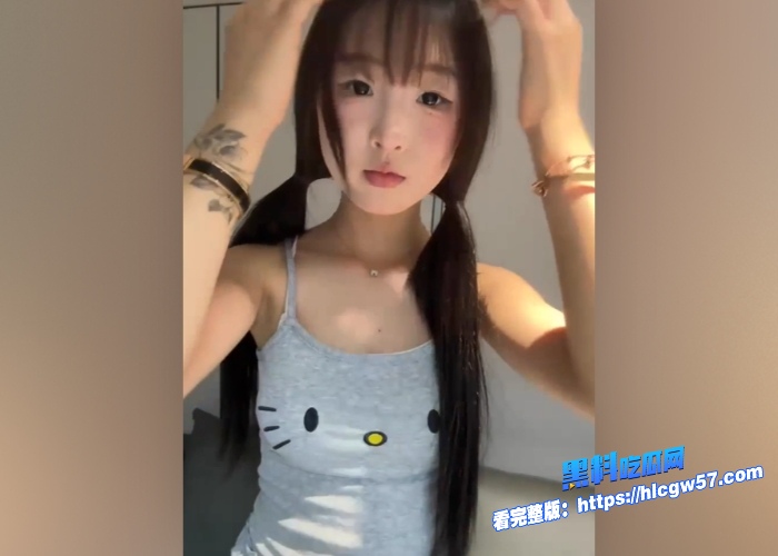 极品主播双马尾极品粉嫩萝莉学妹露露大尺度自慰道具抽插视频流出18岁的模样骚的跟30岁少妇一样反差十足 图2 极品主播双马尾极品粉嫩萝莉学妹露露大尺度自慰道具抽插视频流出18岁的模样骚的跟30岁少妇一样反差十足 图2