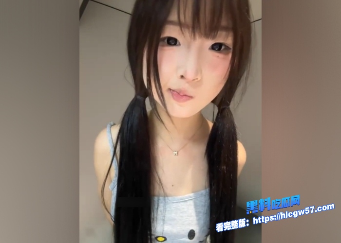 极品主播双马尾极品粉嫩萝莉学妹露露大尺度自慰道具抽插视频流出18岁的模样骚的跟30岁少妇一样反差十足 图1 极品主播双马尾极品粉嫩萝莉学妹露露大尺度自慰道具抽插视频流出18岁的模样骚的跟30岁少妇一样反差十足 图1
