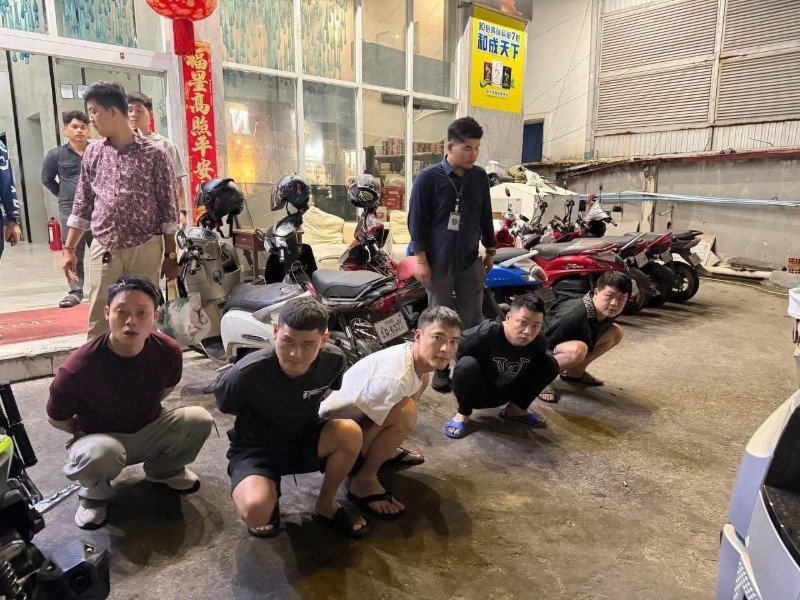 柬埔寨绑架团伙抓捕现场图片3