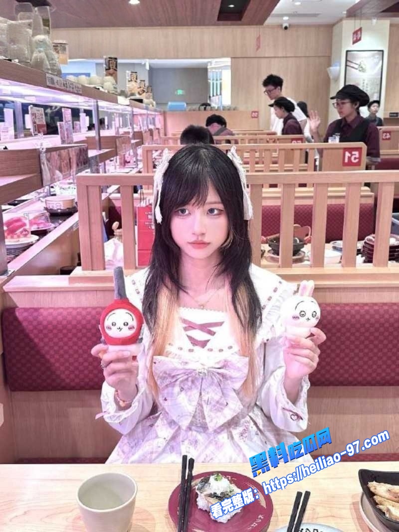 四川反差萝莉赵华被金主包养私密性爱视频全程露脸流出表情又羞又浪7