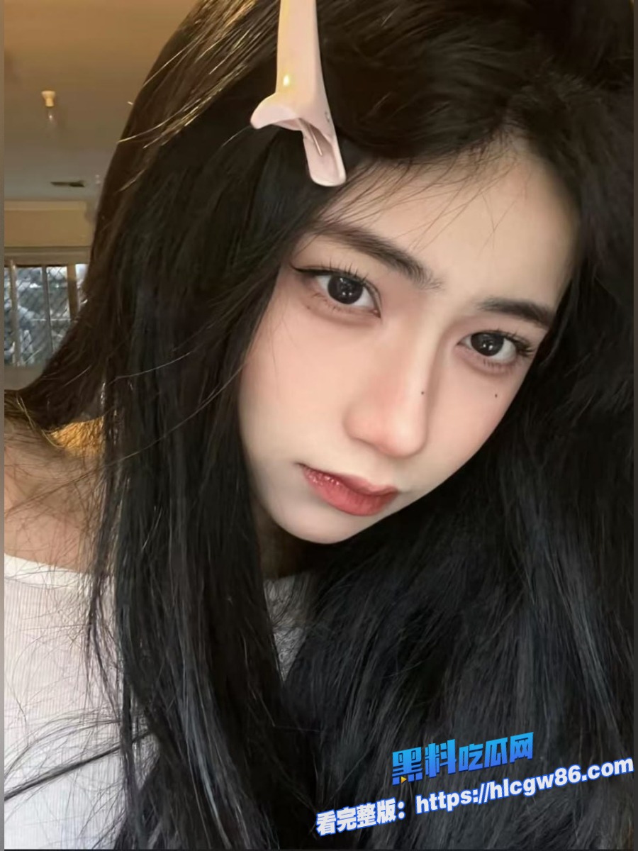 长相清纯的学生妹被主人爸爸各种调教  3