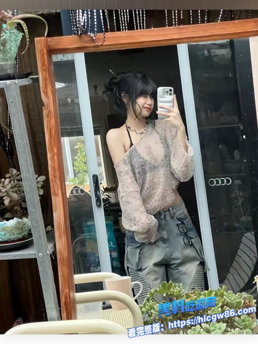 长相清纯的学生妹被主人爸爸各种调教  8