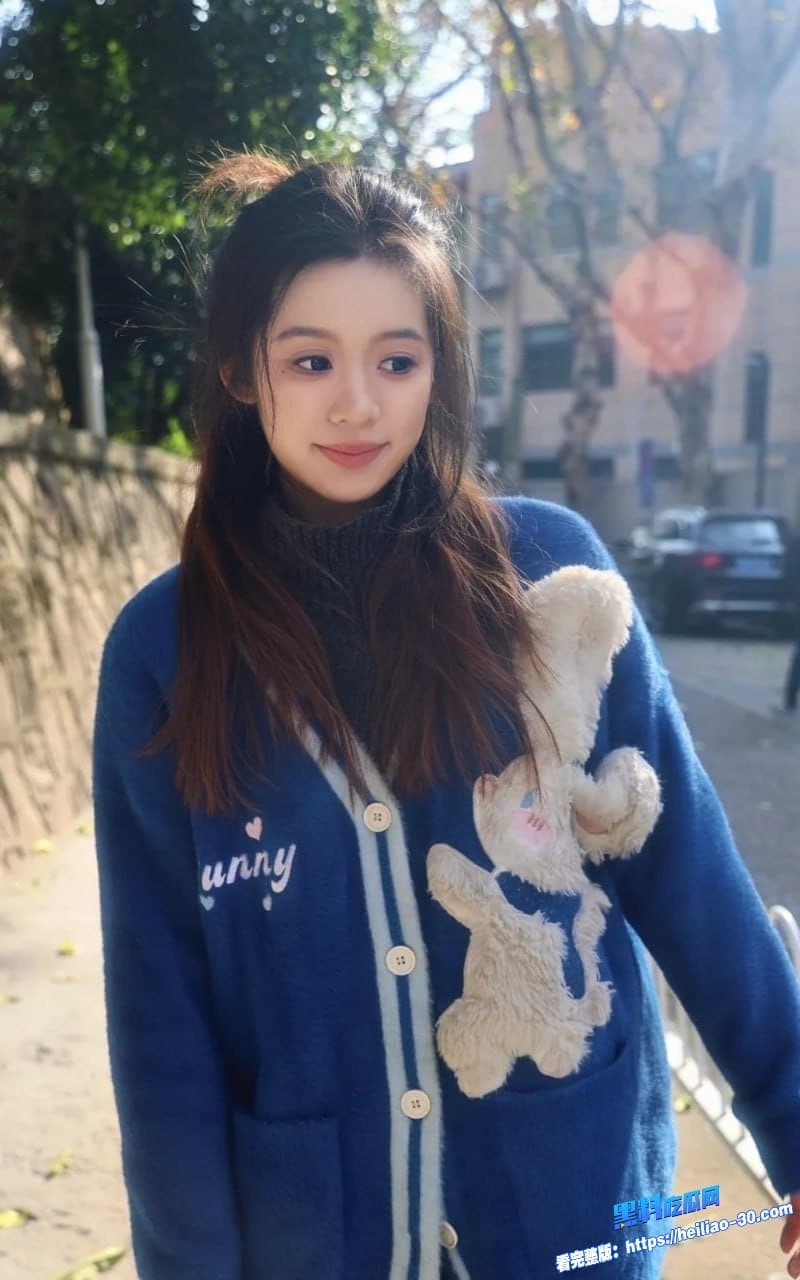 上海理工大学清纯女大王玥涵乖乖女被渣男调教成反差母狗无毛骚逼白嫩娇躯被无套狂操 16