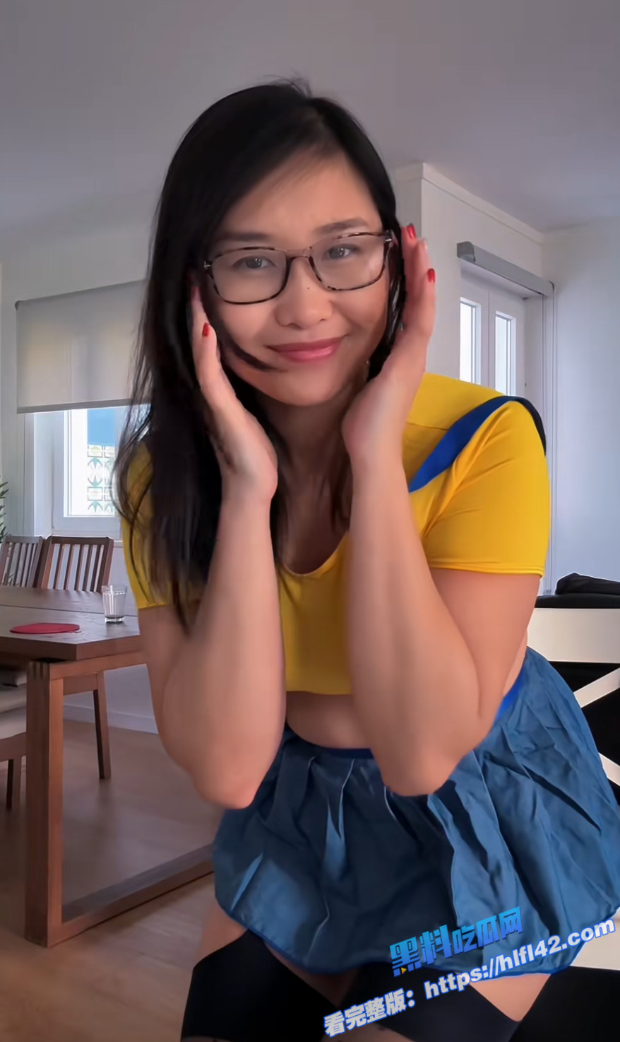 抖音网红 lulu999 号称精液收集者 穿着黑丝情趣内衣 在床上发骚自慰 妥妥的骚母狗5 抖音网红 lulu999 号称精液收集者 穿着黑丝情趣内衣 在床上发骚自慰 妥妥的骚母狗5