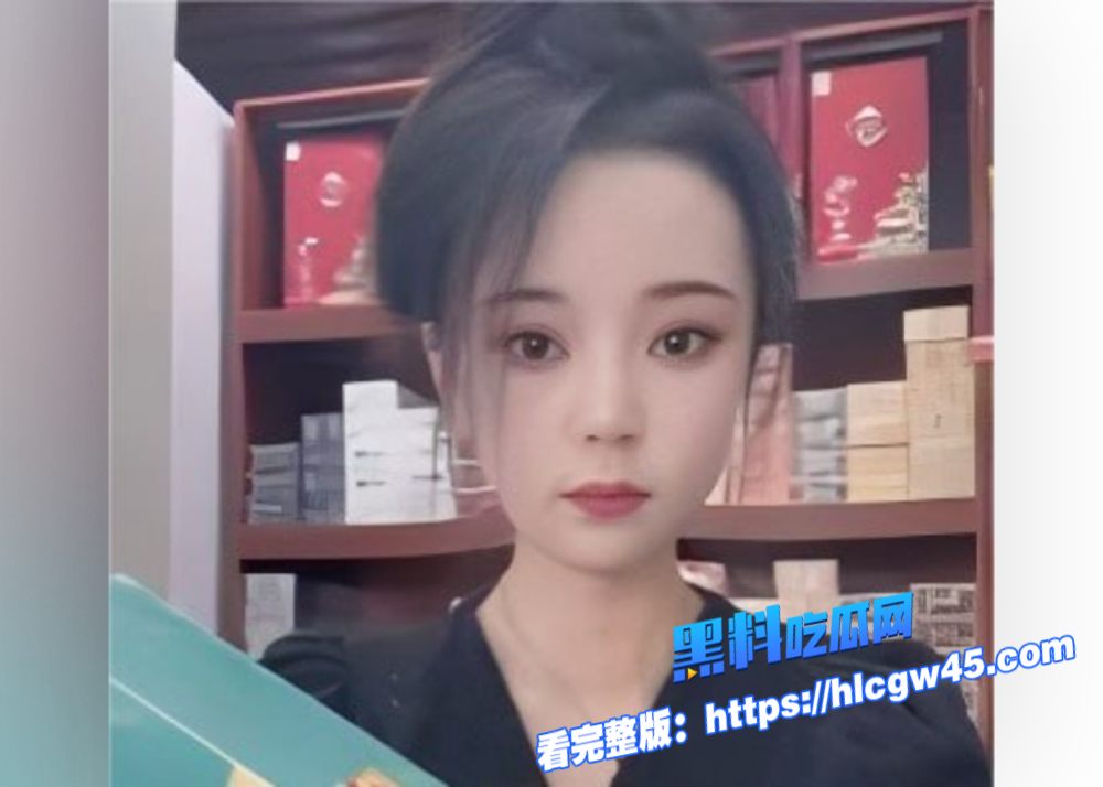 这就是凌晨的抖音吗Alina深夜直播火辣秀透视情趣装肉丝袜掰开骚穴疯狂勾引你 5
