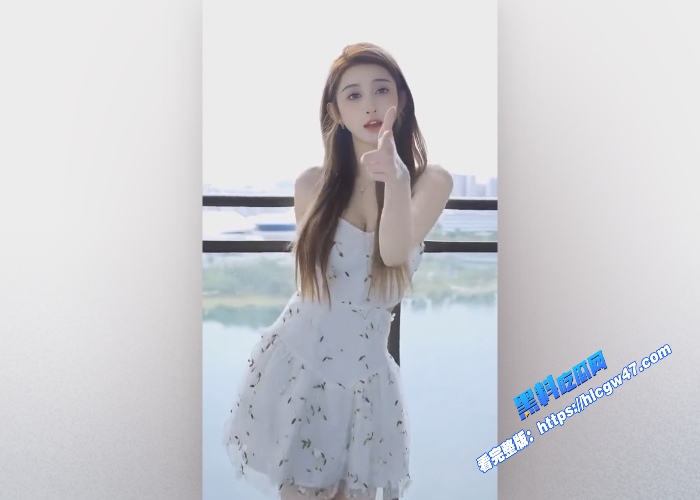 抖音擦边主播奶油米yoo早期福利资源泄密会议室专属诱惑热舞黑丝长腿自慰骚穴令人鼻血直流 图11WH700x500px
