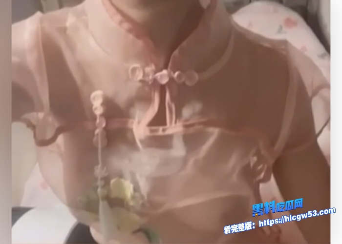 江西理工大学孙思芸南昌校区出名的校鸡裸体自拍视频曝光这小身板好像狠狠的干她 图6WH700x500px