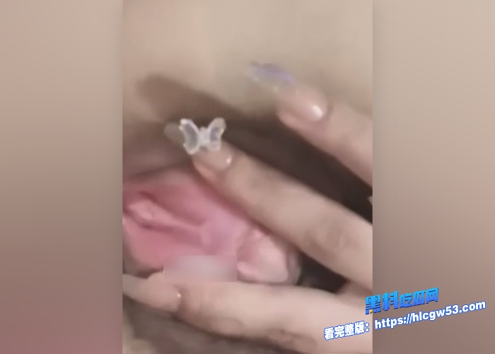 江西理工大学孙思芸南昌校区出名的校鸡裸体自拍视频曝光这小身板好像狠狠的干她 图10WH700x500px