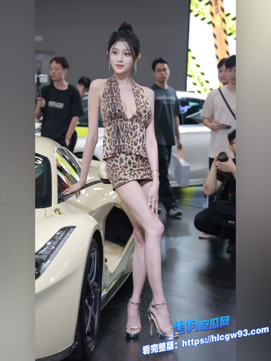 深圳车展模特为求上位镜前跪舔吃屌10 深圳车展模特为求上位镜前跪舔吃屌10
