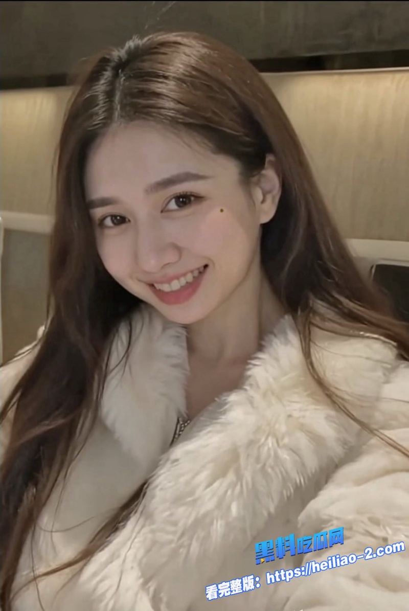 气质爆棚女神米菲兔给儿子最禁忌的成人礼5 气质爆棚女神米菲兔给儿子最禁忌的成人礼5