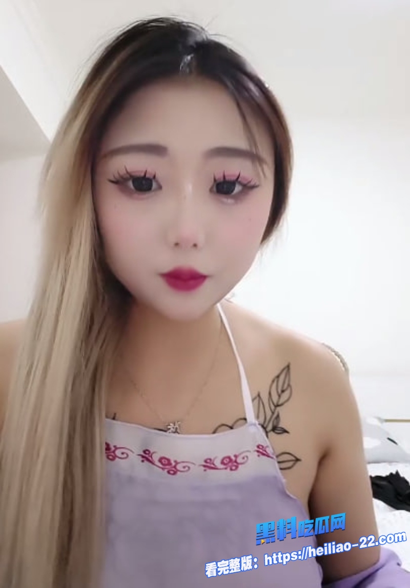 大花腿精神小妹小诗诗深夜直播福利每晚睡前化身性感小妖精1