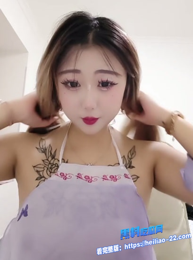 大花腿精神小妹小诗诗深夜直播福利每晚睡前化身性感小妖精4