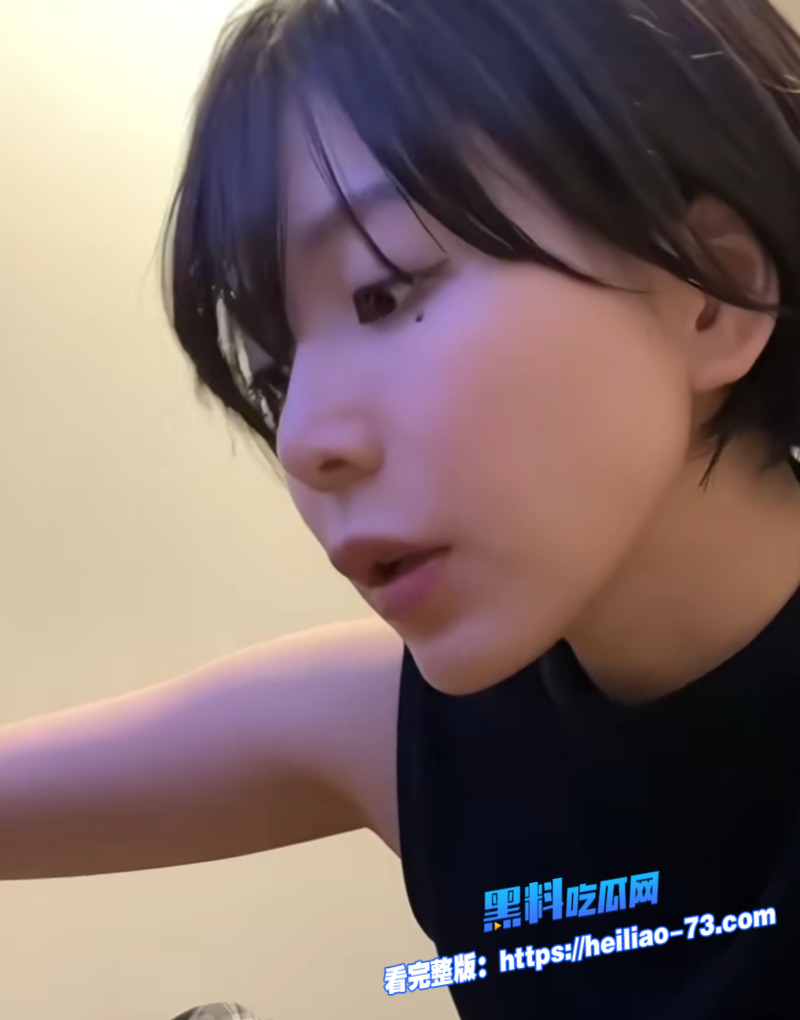 深圳纹身极品妹 蒋钰 出租屋骑乘男友猛扭小穴 分手后被渣男狠心曝光太刺激！2