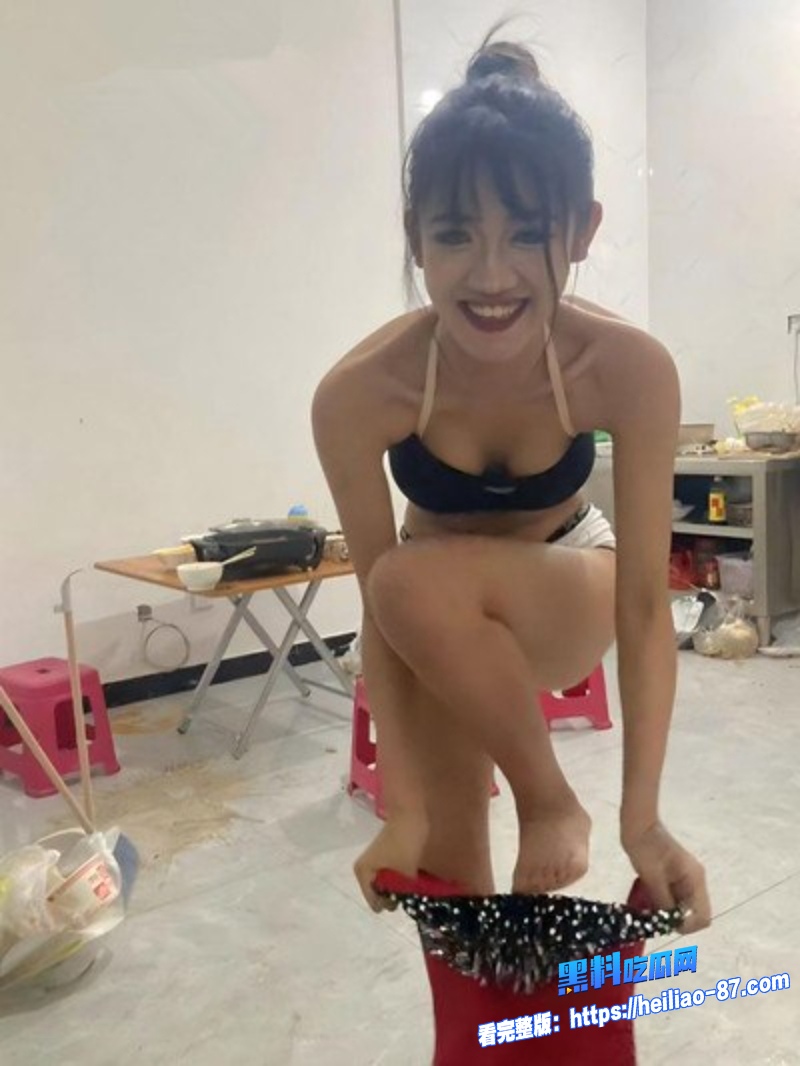 上海反差女神张菲菲0