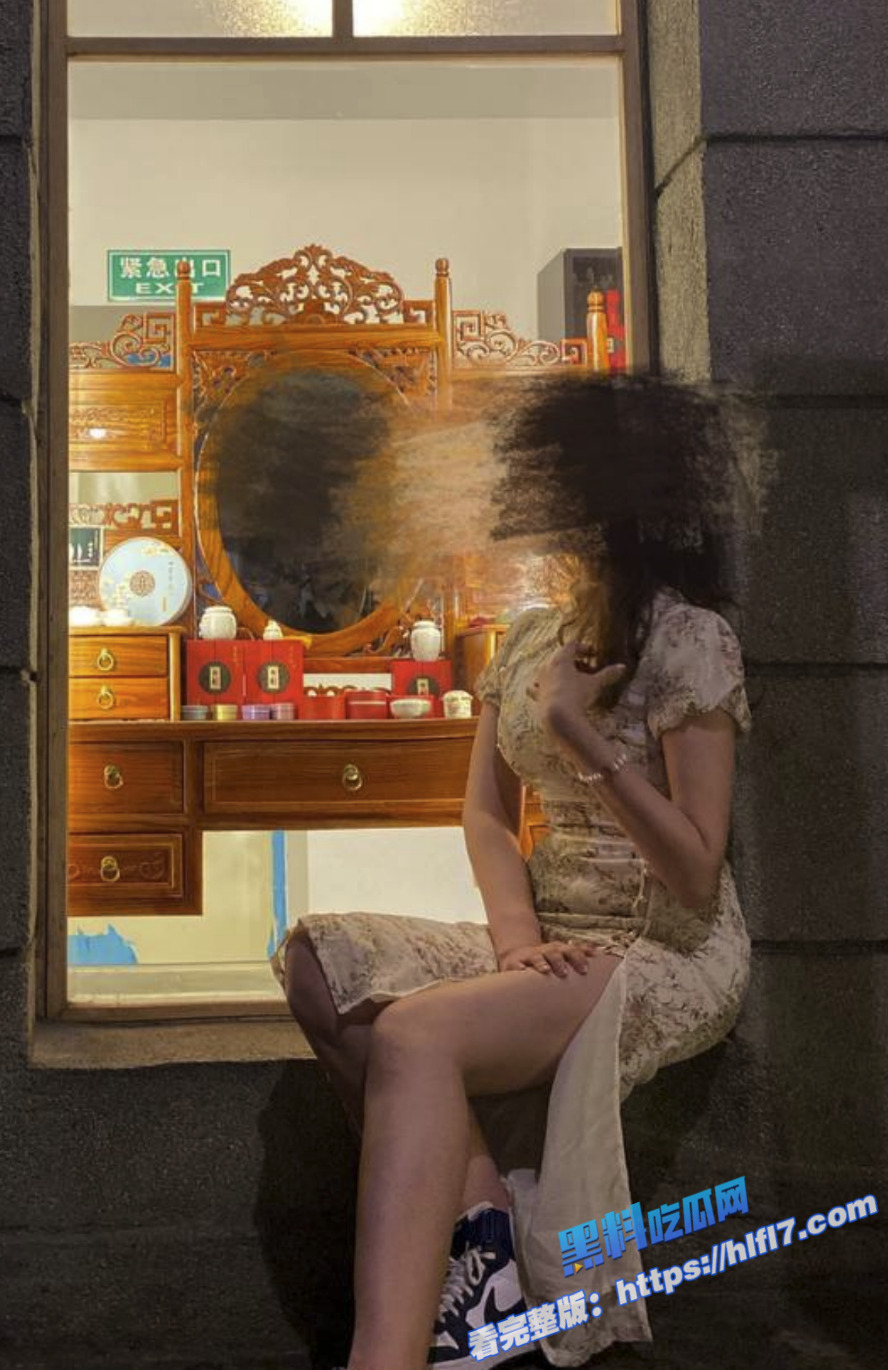 瓜友投稿 身体很敏感的人妻 直接在她家楼下车震6 瓜友投稿 身体很敏感的人妻 直接在她家楼下车震6