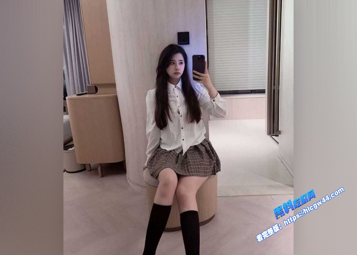 长沙某KTV点的坐台妹 充卡5W直接拿下 如此极品的坐台妹真不多见 当天晚上就带走爆操活非常好 图2WH700x500px 长沙某KTV点的坐台妹 充卡5W直接拿下 如此极品的坐台妹真不多见 当天晚上就带走爆操活非常好 图2WH700x500px
