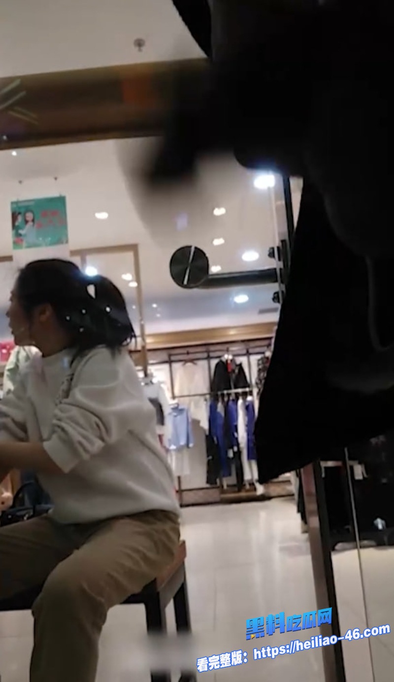 变态来袭注意回避黑虎街射在商场蛋糕店和公交车站对着各种美女疯狂打飞机6