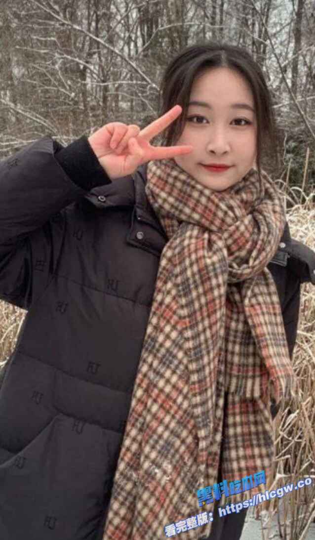 瓜友分享 soul约到的极品反差实习护士 背着男友约炮 各种车震 还可以内射！图1