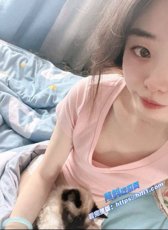 探探约炮 张家口涿鹿骚逼 上来聊就要加微信 聊了两次就约出来打炮 母狗一条！3