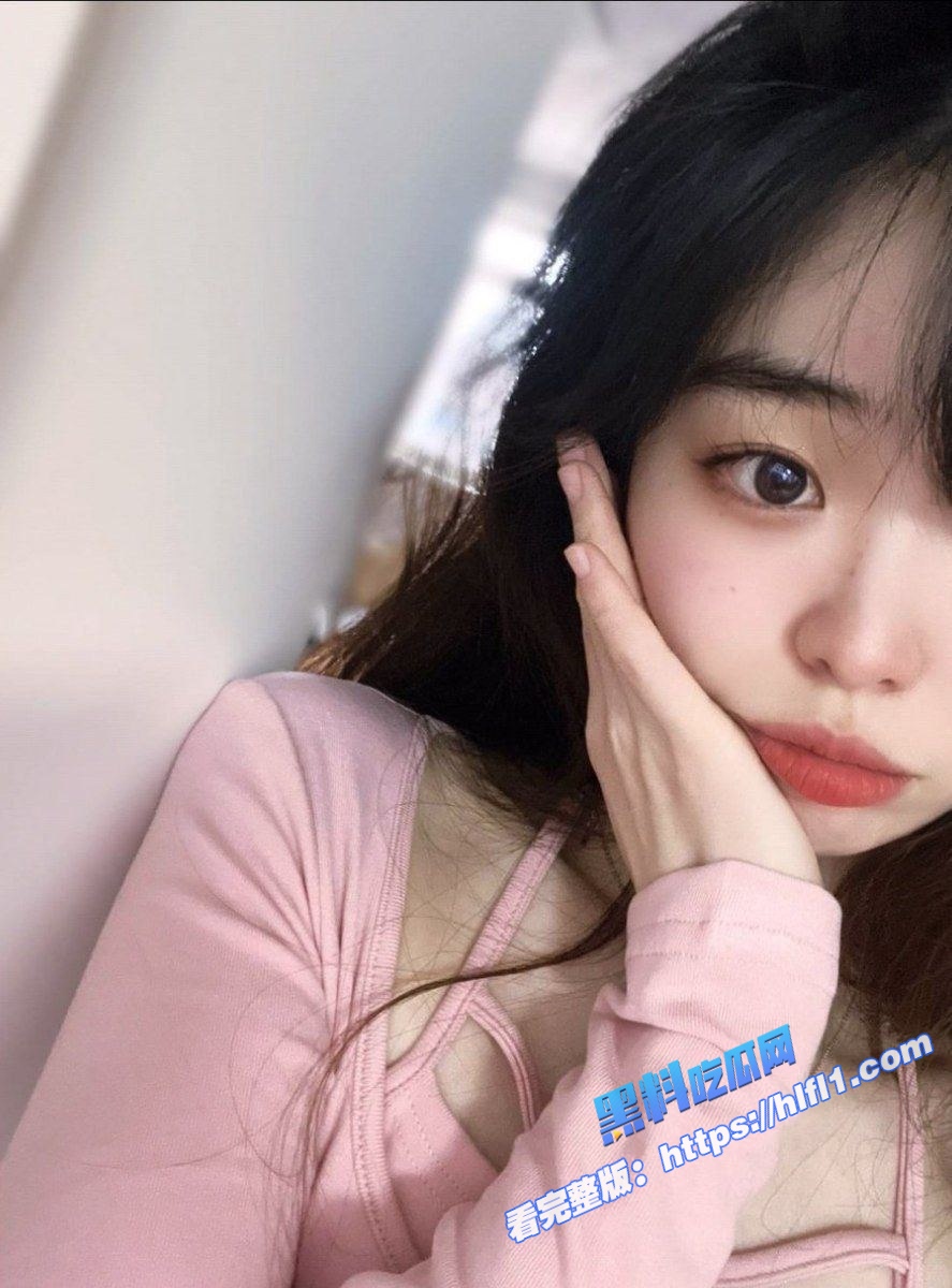 探探约炮 张家口涿鹿骚逼 上来聊就要加微信 聊了两次就约出来打炮 母狗一条！4