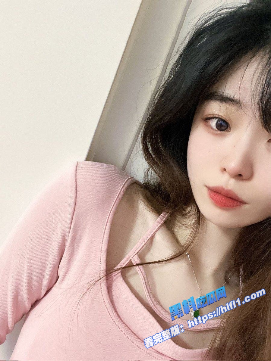 探探约炮 张家口涿鹿骚逼 上来聊就要加微信 聊了两次就约出来打炮 母狗一条！6